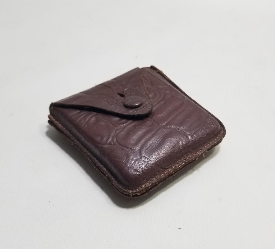 ORİJİNAL DERİ KILIFINDA ANTİKA ASKERİ PUSULA