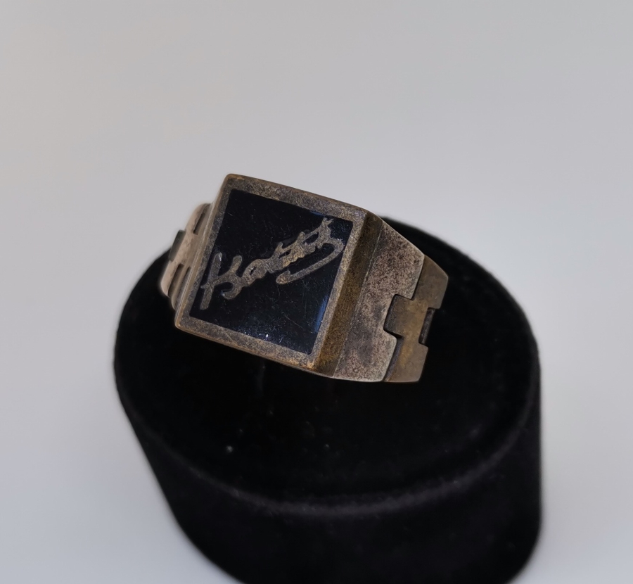 ÜZERİNDE ATATÜRK'ÜN İMZASI BULUNAN GÜMÜŞ YÜZÜK