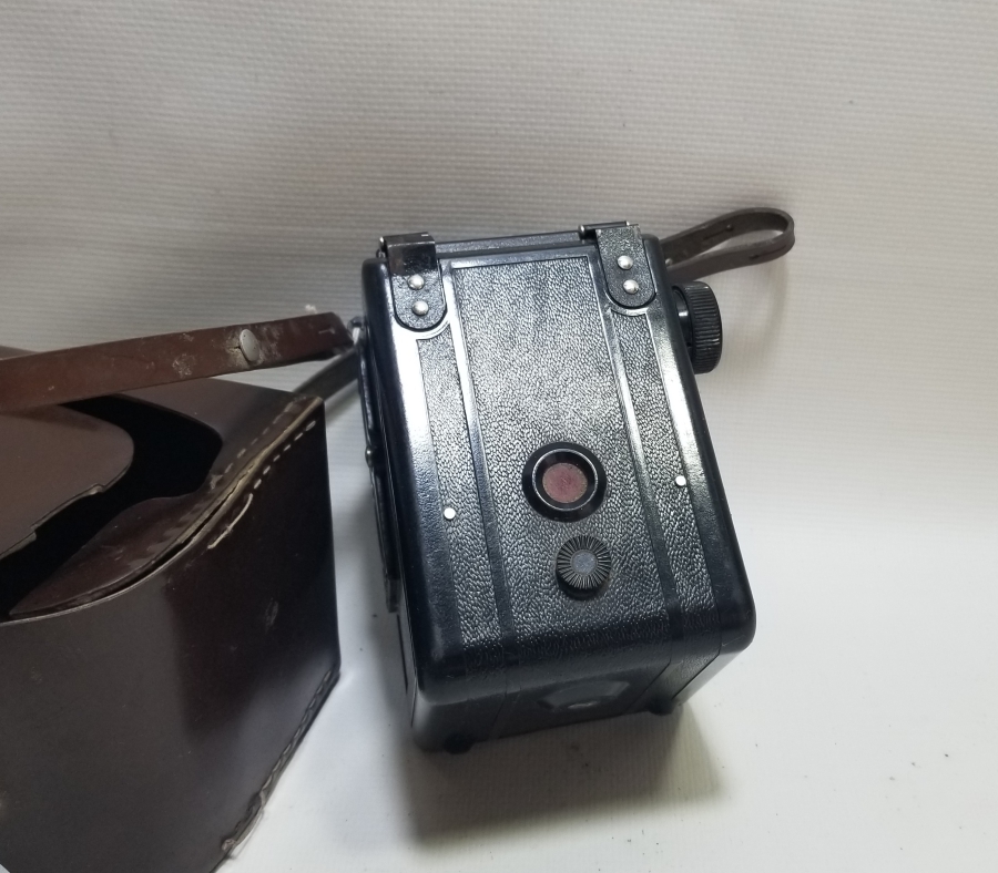 ORİJİNAL DERİ KUTUSUNDA ANTİKA LUBİTEL 2 MARKA FOTOĞRAF MAKİNESİ