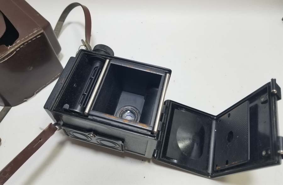 ORİJİNAL DERİ KUTUSUNDA ANTİKA LUBİTEL 2 MARKA FOTOĞRAF MAKİNESİ