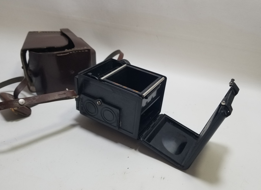 ORİJİNAL DERİ KUTUSUNDA ANTİKA LUBİTEL 2 MARKA FOTOĞRAF MAKİNESİ