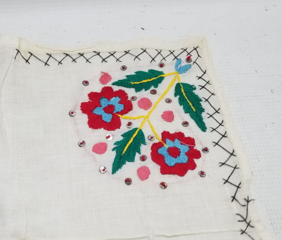 OSMANLI DÖNEMİ DÖRT KÖŞESİ İŞLİ SÖZ MENDİLİ - ÇEVRE