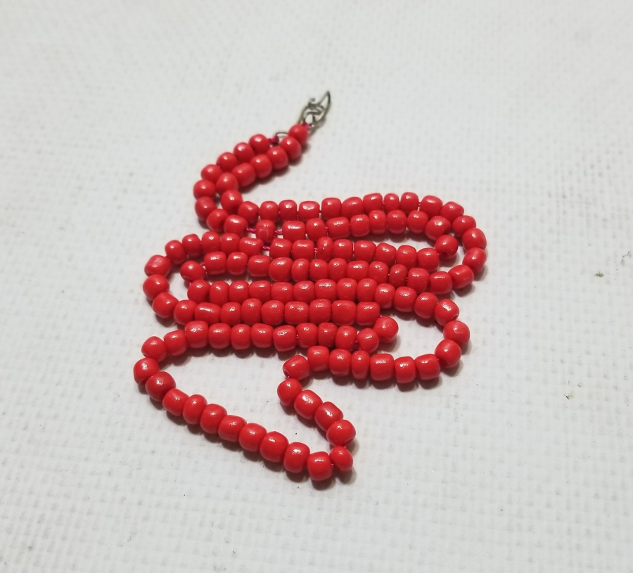 MERCANİ FORMDA YAPILMIŞ UZAKDOĞU KOLYE