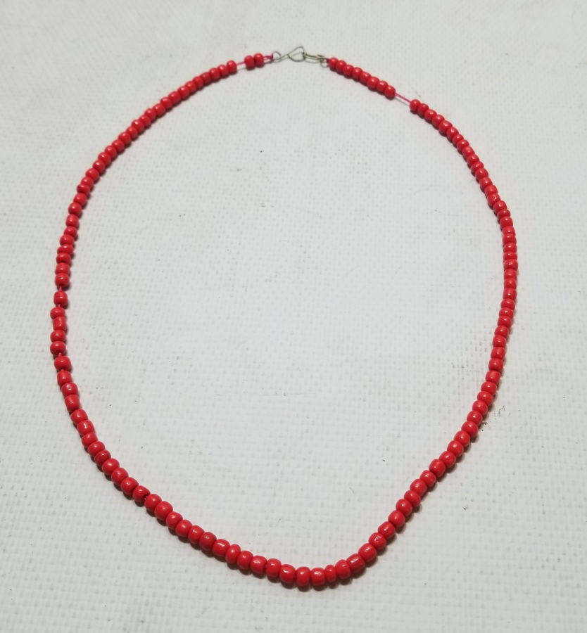 MERCANİ FORMDA YAPILMIŞ UZAKDOĞU KOLYE