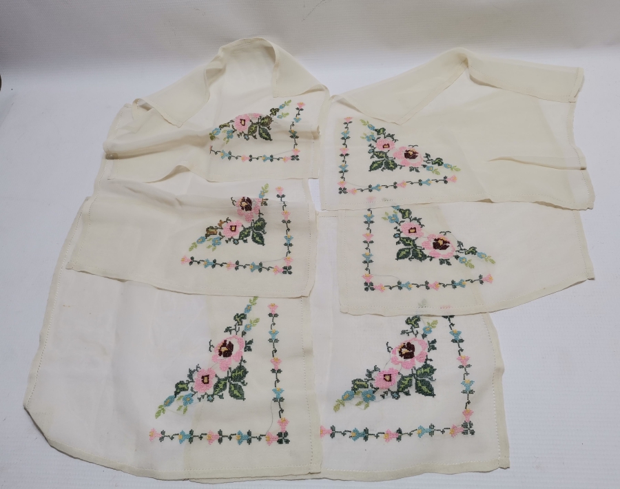 KANAVİÇE İŞÇİLİKLİ ANTİKA PEÇETE TAKIMI