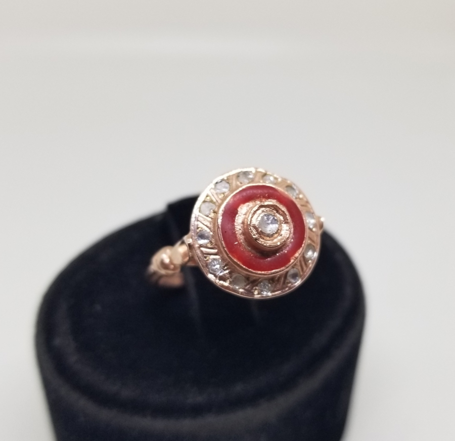 MİNE İŞÇİLİKLİ VE ELMAS TAŞLI ALTIN KAPLAMA YÜZÜK