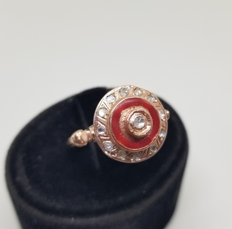 MİNE İŞÇİLİKLİ VE ELMAS TAŞLI ALTIN KAPLAMA YÜZÜK