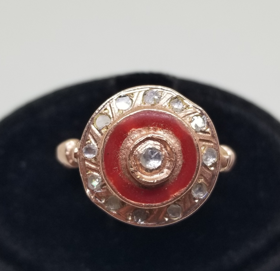 MİNE İŞÇİLİKLİ VE ELMAS TAŞLI ALTIN KAPLAMA YÜZÜK