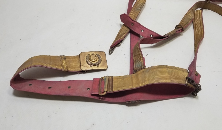 CUMHURİYET BAŞLARI NADİR TİPTE ALTIN SIRMALI SUBAY KEMERİ