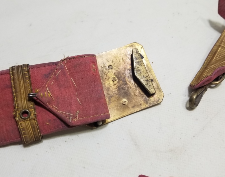 CUMHURİYET BAŞLARI NADİR TİPTE ALTIN SIRMALI SUBAY KEMERİ