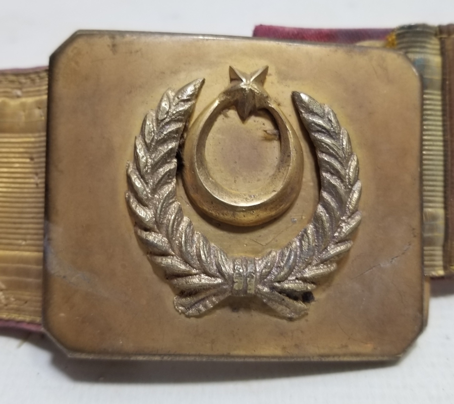 CUMHURİYET BAŞLARI NADİR TİPTE ALTIN SIRMALI SUBAY KEMERİ