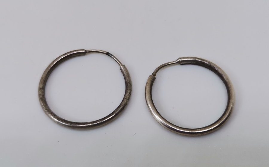 GÜMÜŞ HALKA KÜPE