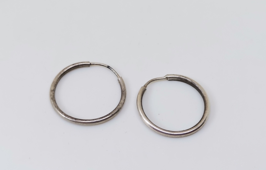 GÜMÜŞ HALKA KÜPE