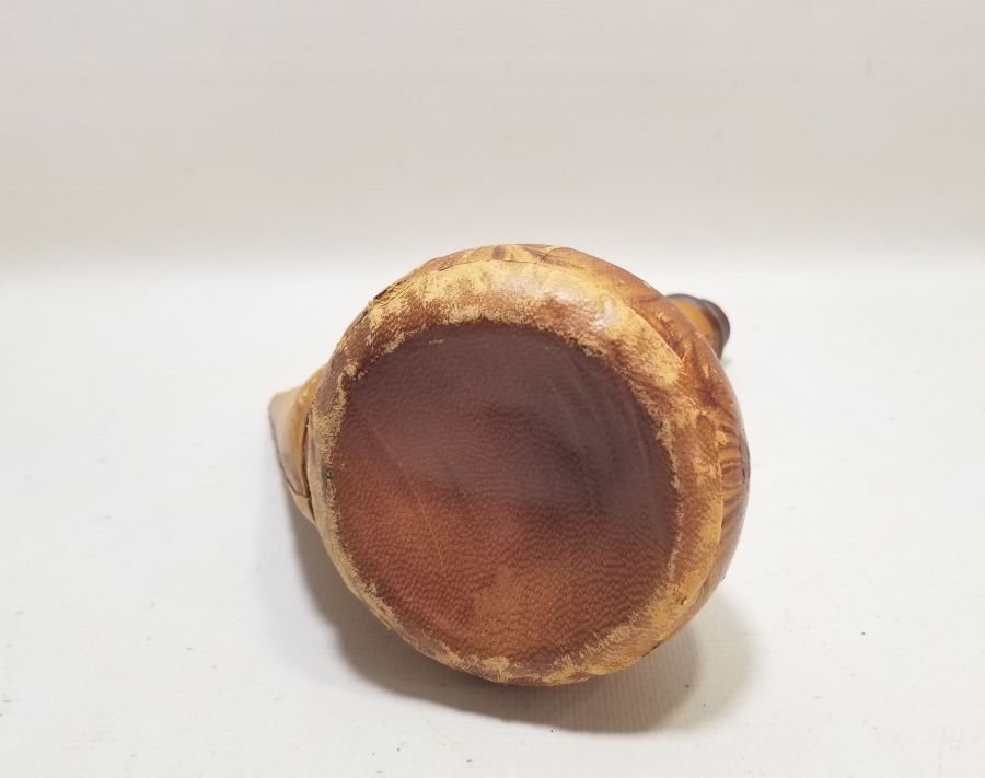 EL YAPIMI ANTİKA DERİ İÇKİ ŞİŞESİ