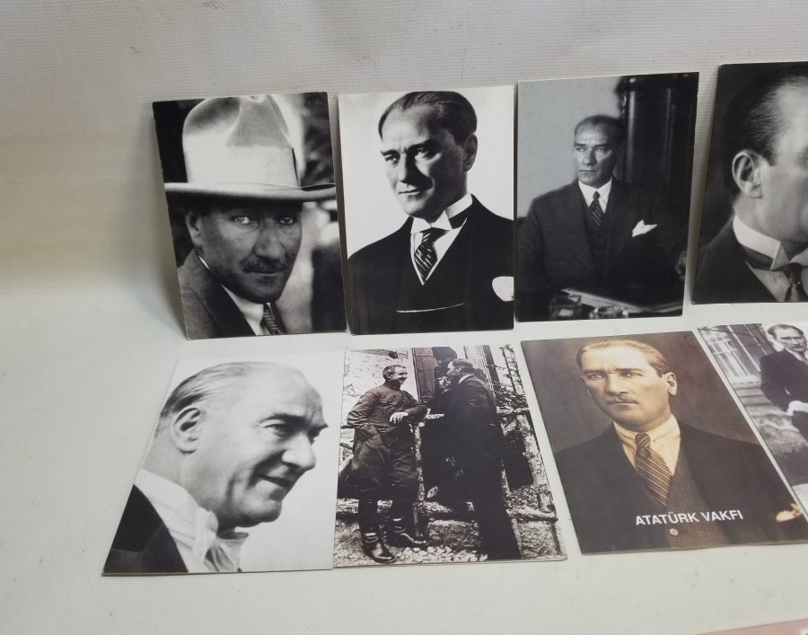 ATATÜRK VAKFI TARAFINDAN VERİLMİŞ ATATÜRK KARTPOSTALLARI LOTU