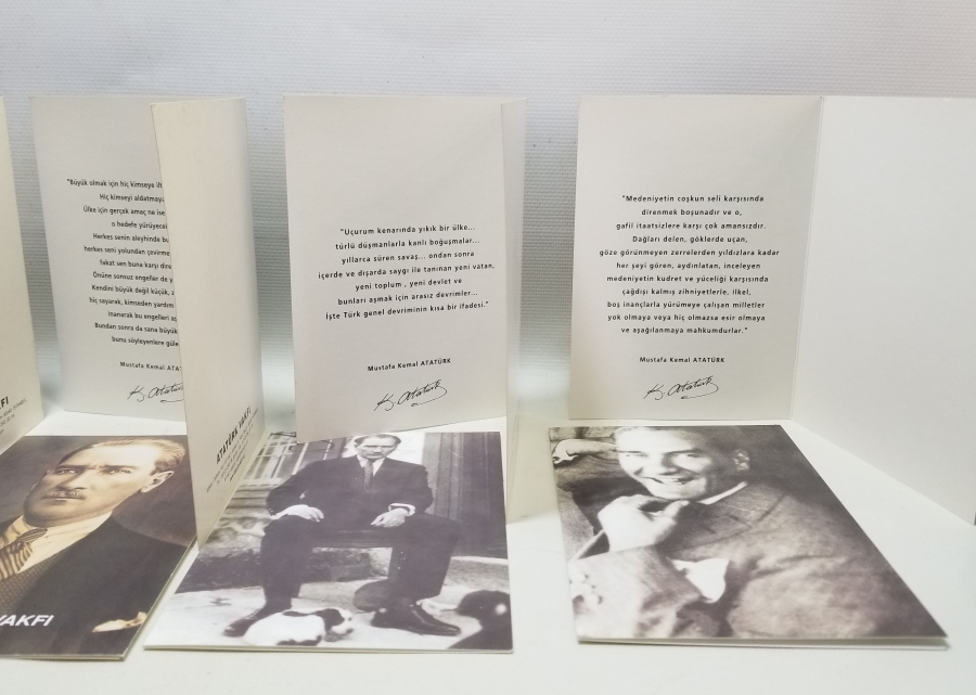 ATATÜRK VAKFI TARAFINDAN VERİLMİŞ ATATÜRK KARTPOSTALLARI LOTU