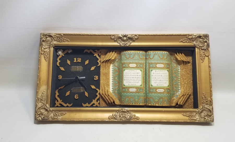 KUR'AN-I KERİM GÖRSELLİ AHŞAP KASA ANTİKA NOSTALJİK DUVAR SAATİ