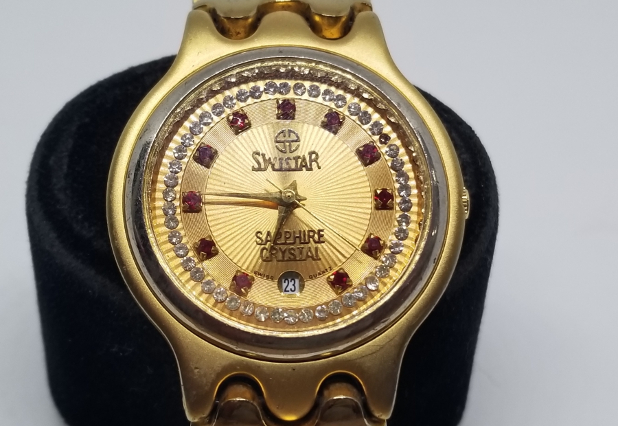 İSVİÇRE YAPIMI ÇALIŞIR DURUMDA ALTIN KAPLAMA KOL SAATİ