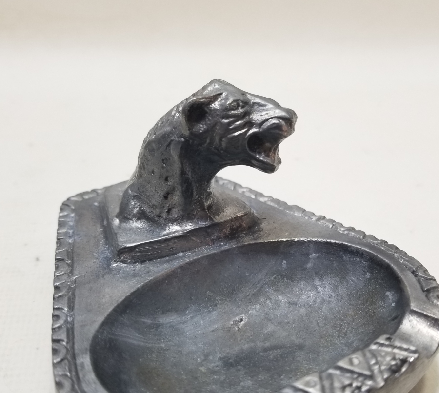 KABARTMA İŞÇİLİKLİ ANTİKA KÜLLÜK