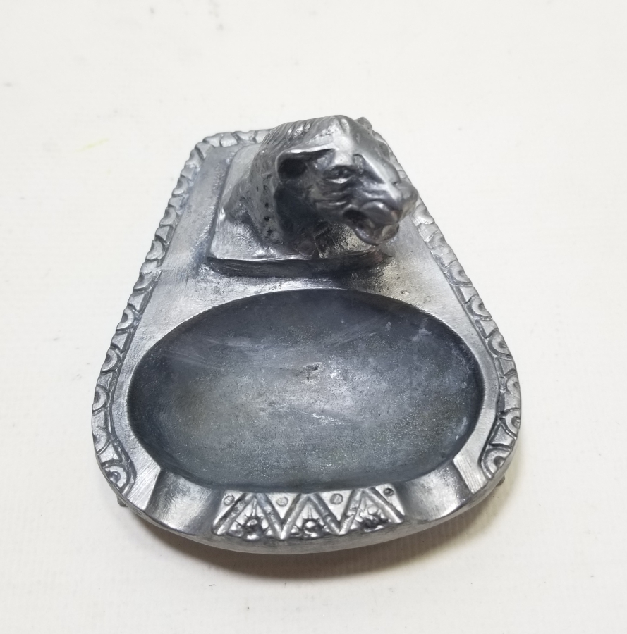 KABARTMA İŞÇİLİKLİ ANTİKA KÜLLÜK