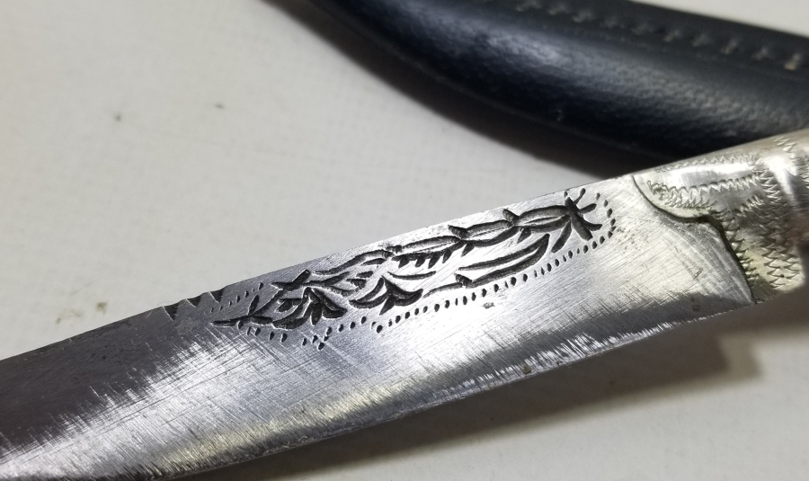 BABAKALE YAPIMI BOYNUZ SAPLI ANTİKA BIÇAK