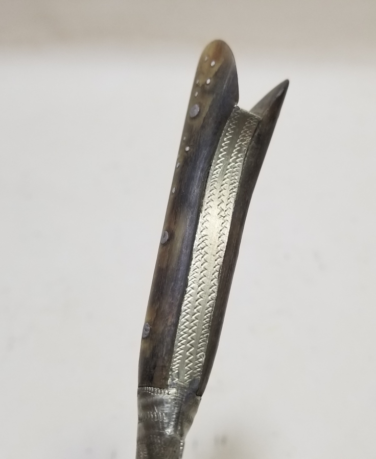 BABAKALE YAPIMI BOYNUZ SAPLI ANTİKA BIÇAK