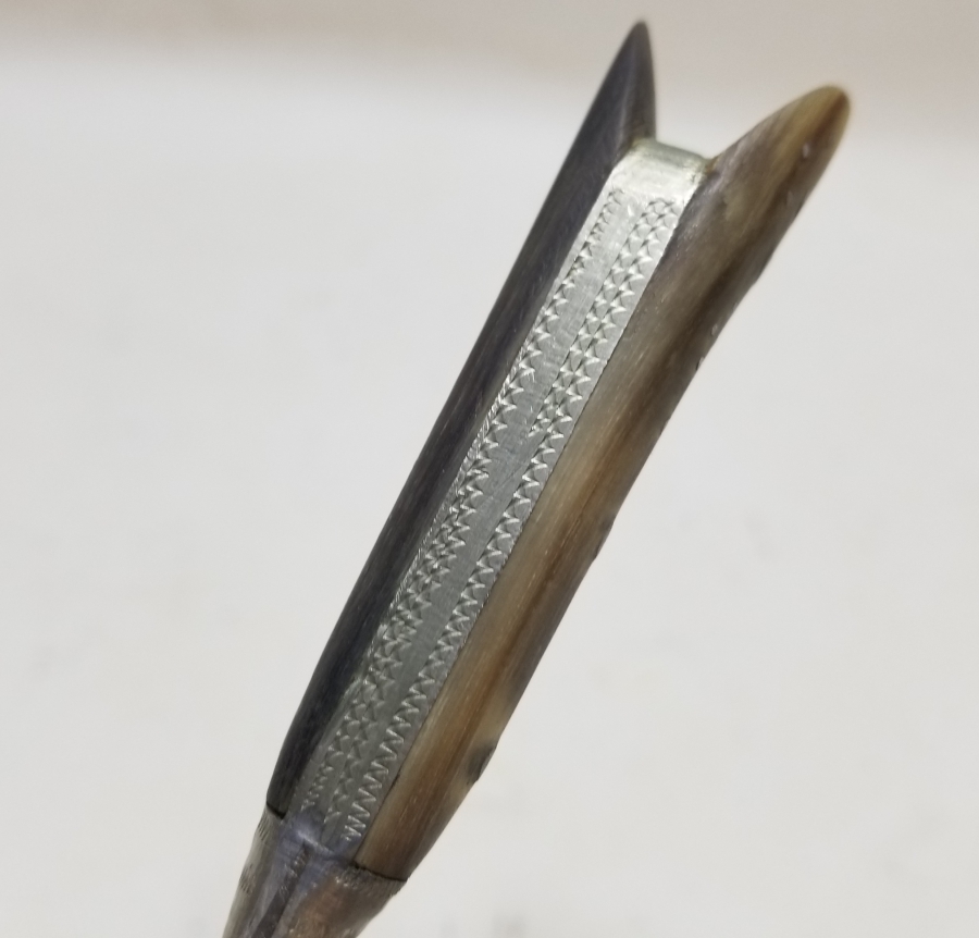 BABAKALE YAPIMI BOYNUZ SAPLI ANTİKA BIÇAK