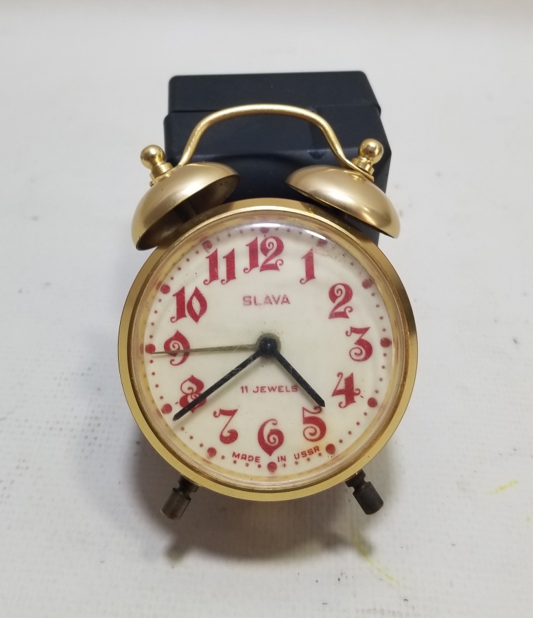 ANTİKA KURMALI MASA SAATİ