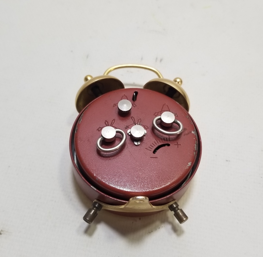 ANTİKA KURMALI MASA SAATİ