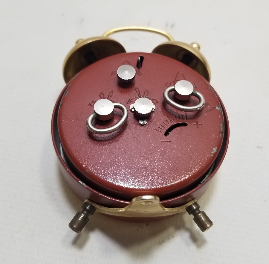 ANTİKA KURMALI MASA SAATİ