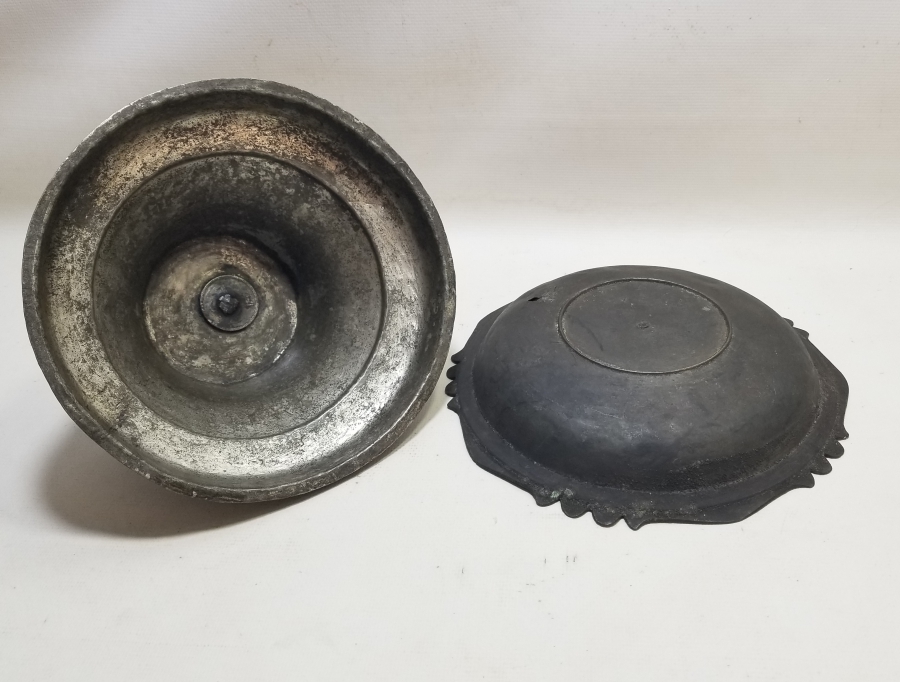 MEVLEVİ SİKKESİ FORMUNDA YAPILMIŞ ÜZERİ YAZILI OSMANLI DÖNEMİ KAPAKLI BAKIR LENGER