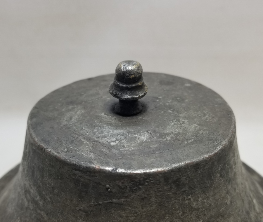 MEVLEVİ SİKKESİ FORMUNDA YAPILMIŞ ÜZERİ YAZILI OSMANLI DÖNEMİ KAPAKLI BAKIR LENGER