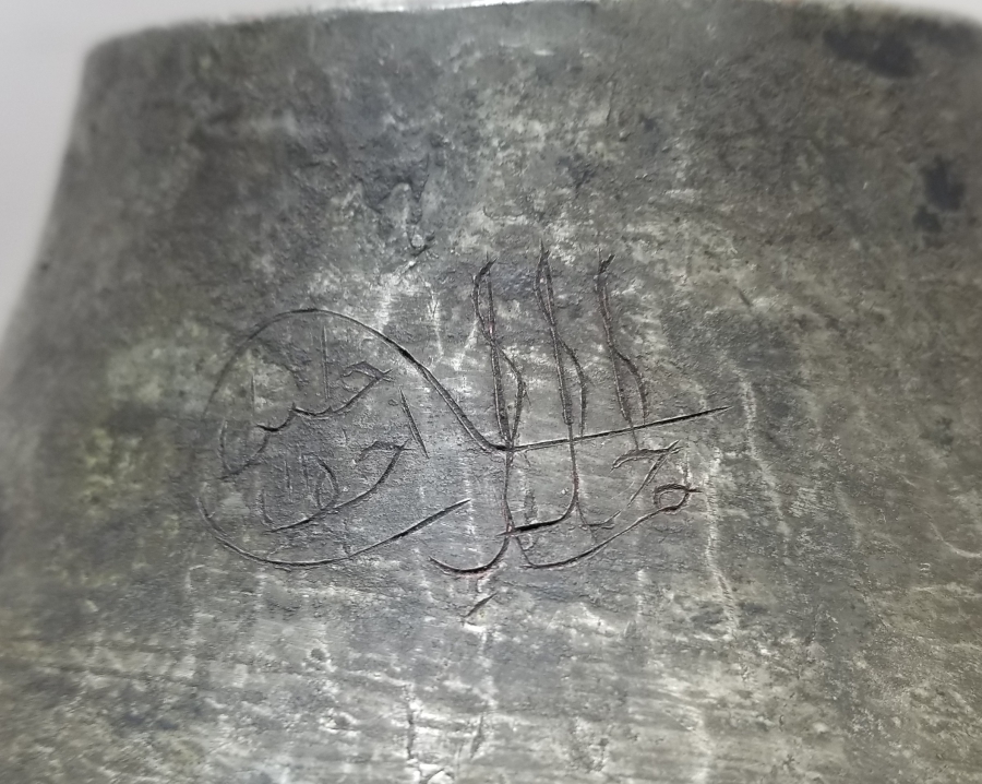 MEVLEVİ SİKKESİ FORMUNDA YAPILMIŞ ÜZERİ YAZILI OSMANLI DÖNEMİ KAPAKLI BAKIR LENGER