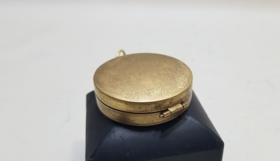 ANTİKA PİRİNÇ PUSULA