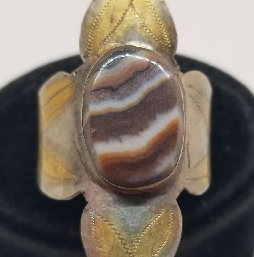 ÜZERİ SÜLEYMANİYE AKİKLİ VE KALEM İŞÇİLİKLİ TÜRKMEN İŞİ ANTİKA YÜZÜK