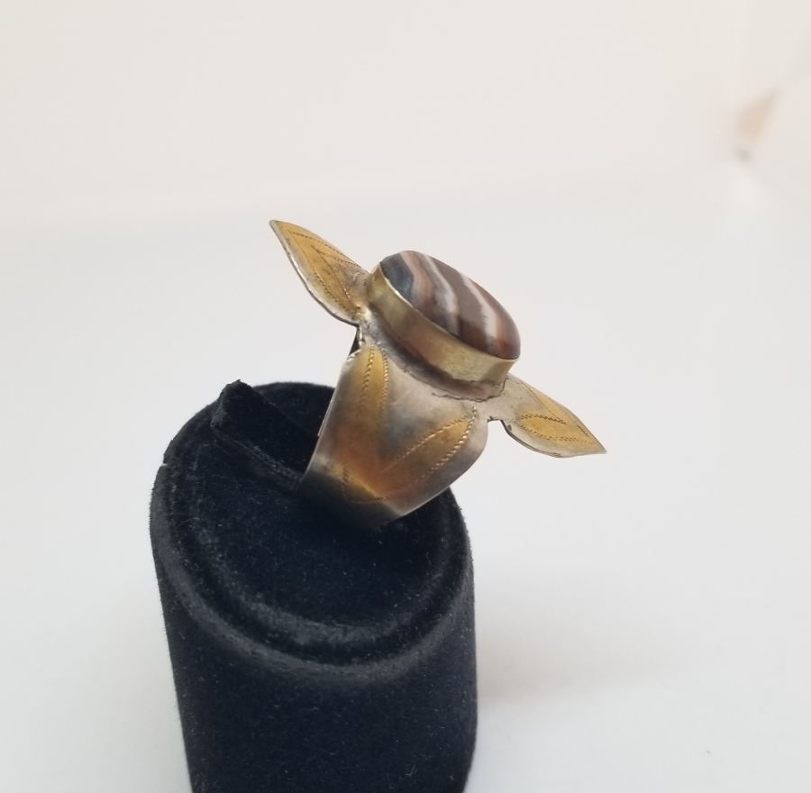 ÜZERİ SÜLEYMANİYE AKİKLİ VE KALEM İŞÇİLİKLİ TÜRKMEN İŞİ ANTİKA YÜZÜK