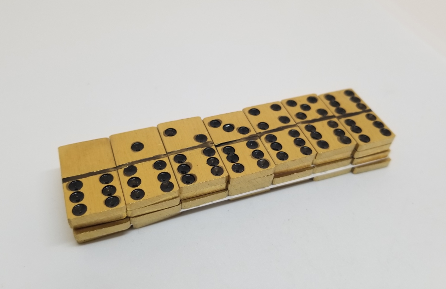 ANTİKA METAL DOMİNO TAŞLARI LOTU