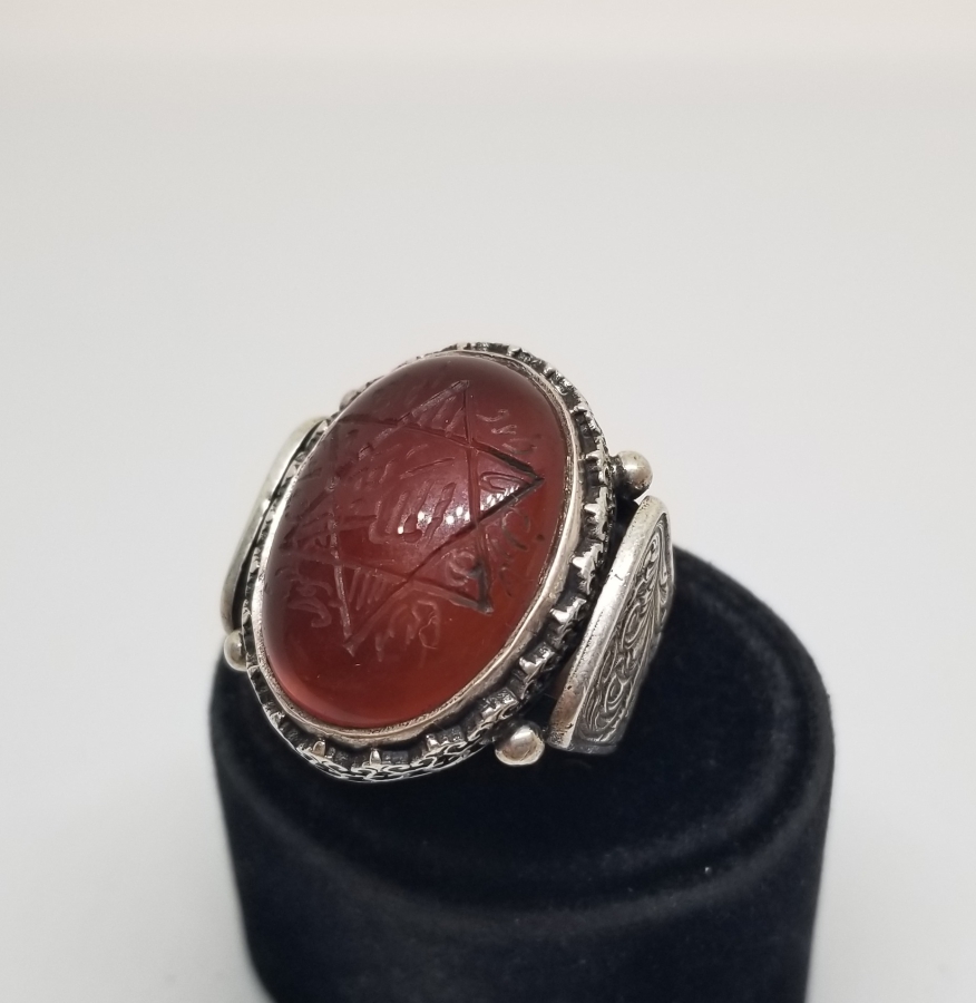 ÜZERİ DUALI AKİK TAŞLI ÖZEL YAPIM GÜMÜŞ YÜZÜK