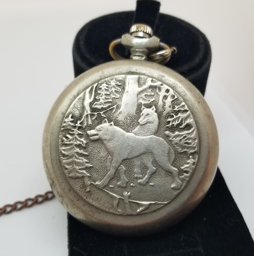 KAPAĞI BOZKURTLU ORİJİNAL KÖSTEĞİYLE ANTİKA KURMALI RUS CEP SAATİ