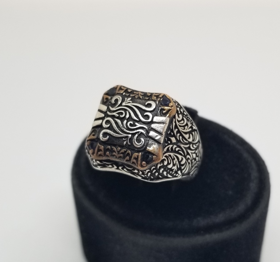 ÜZERİ KABARTMA İŞÇİLİKLİ ÖZEL YAPIM GÜMÜŞ YÜZÜK