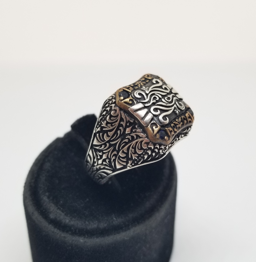 ÜZERİ KABARTMA İŞÇİLİKLİ ÖZEL YAPIM GÜMÜŞ YÜZÜK