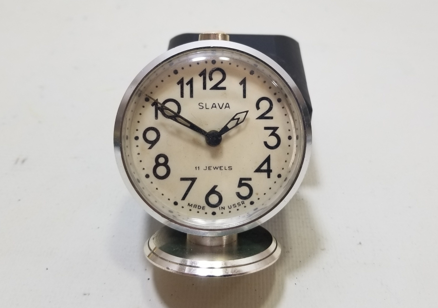 SLAVA MARKA KURMALI ANTİKA MASA SAATİ