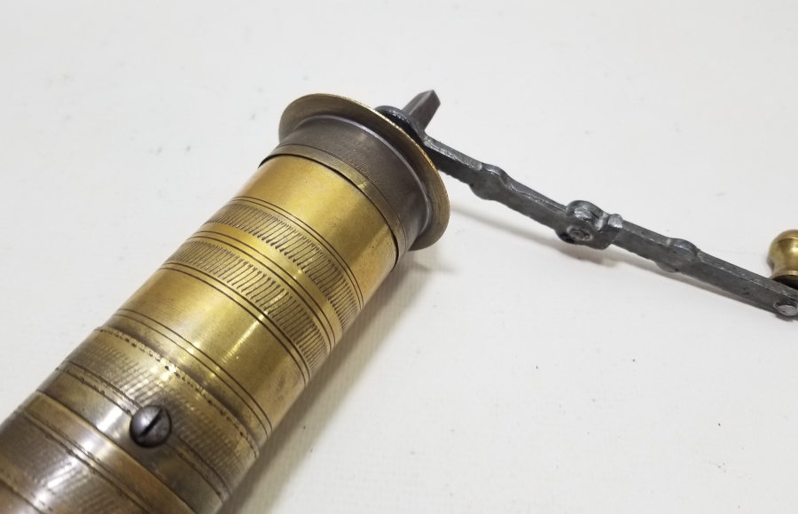 YERLİ YAPIM ANTİKA KAHVE DEĞİRMENİ