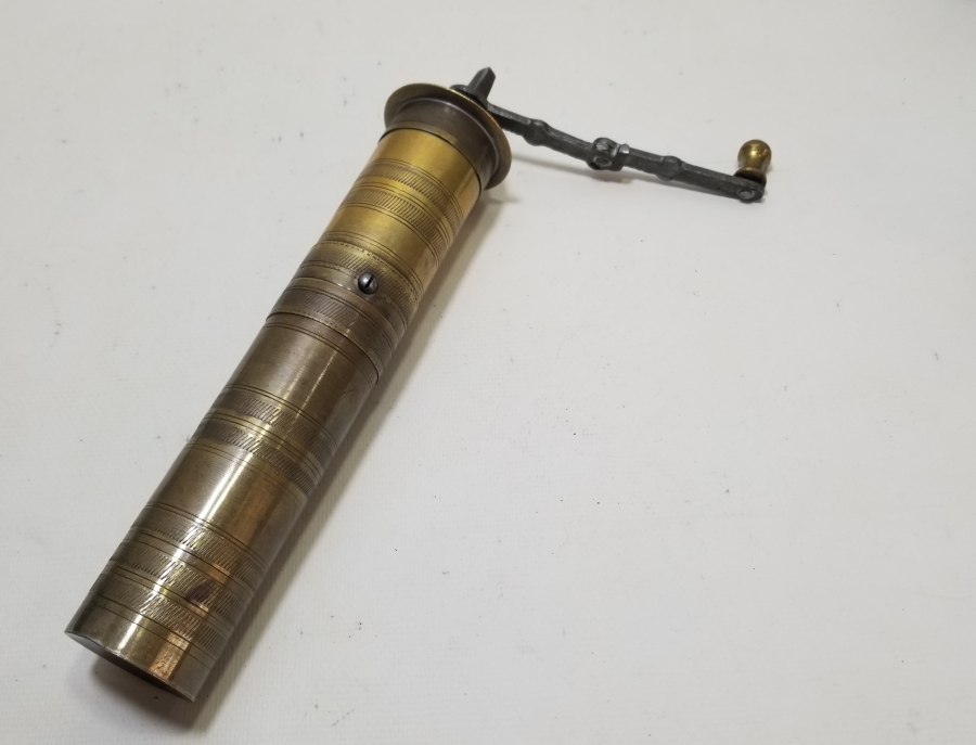 YERLİ YAPIM ANTİKA KAHVE DEĞİRMENİ