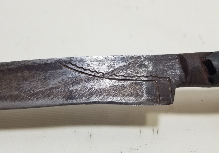 ÜZERİ ALTIN ÇAKMA İŞÇİLİKLİ KUŞAK YATAĞANI