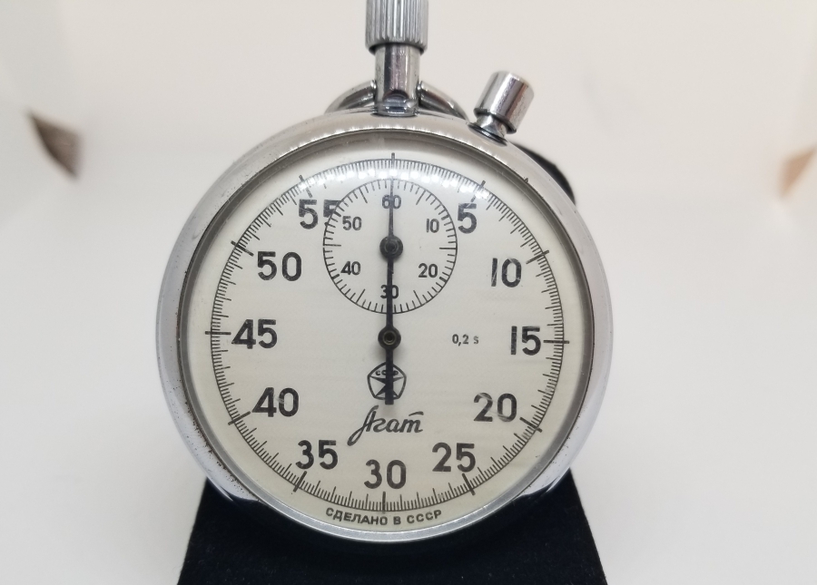 SOVYET RUSYA YAPIMI ANTİKA KURMALI KRONOMETRE