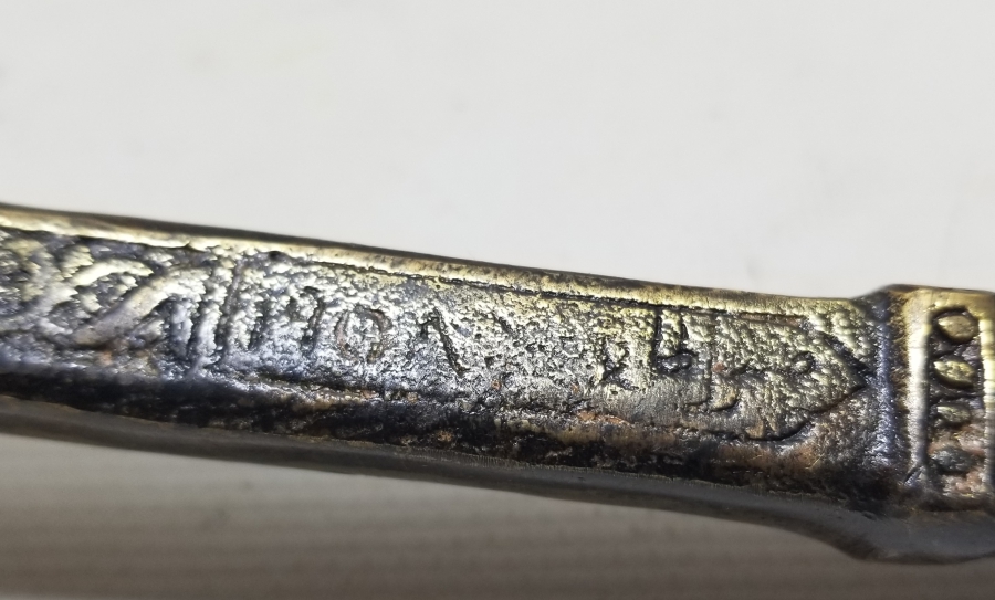 KABARTMA İŞÇİLİKLİ BRONZ DÖKÜM DİVİTLİK