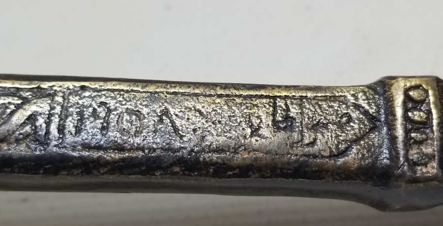 KABARTMA İŞÇİLİKLİ BRONZ DÖKÜM DİVİTLİK