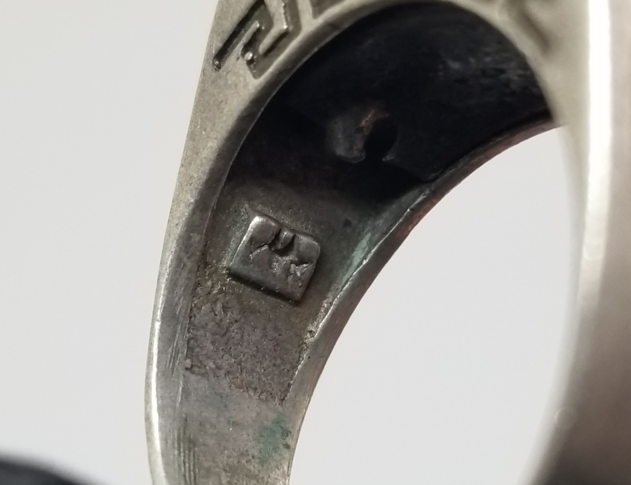 AMETİST TAŞLI VE ZÜLFİKAR FİGÜRLÜ GÜMÜŞ YÜZÜK