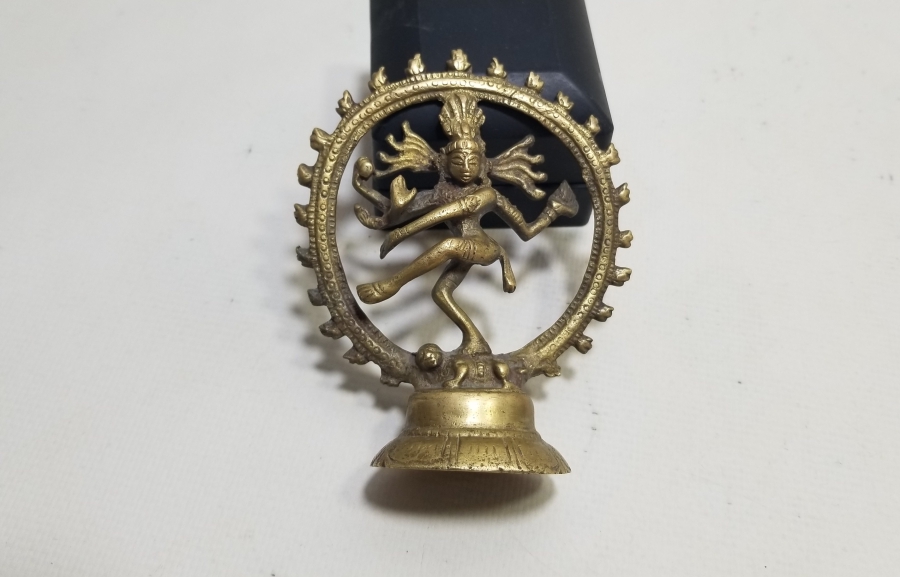 UZAKDOĞU YAPIMI DEKORATİF PİRİNÇ MASA ÜSTÜ OBJESİ